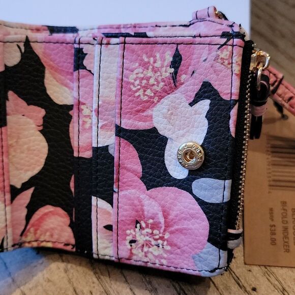 Floral wallet NWT by Steve Madden 💕🤍 - Picture 8 of 14